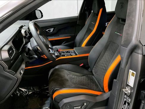 Used 2022 Lamborghini Urus AWD/4WD image 8