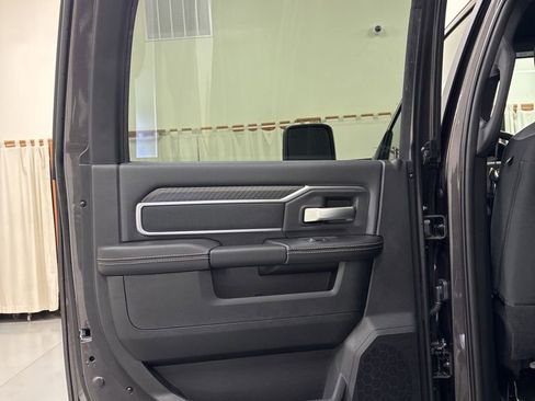 New 2026 RAM 2500 Big Horn AWD/4WD image 21