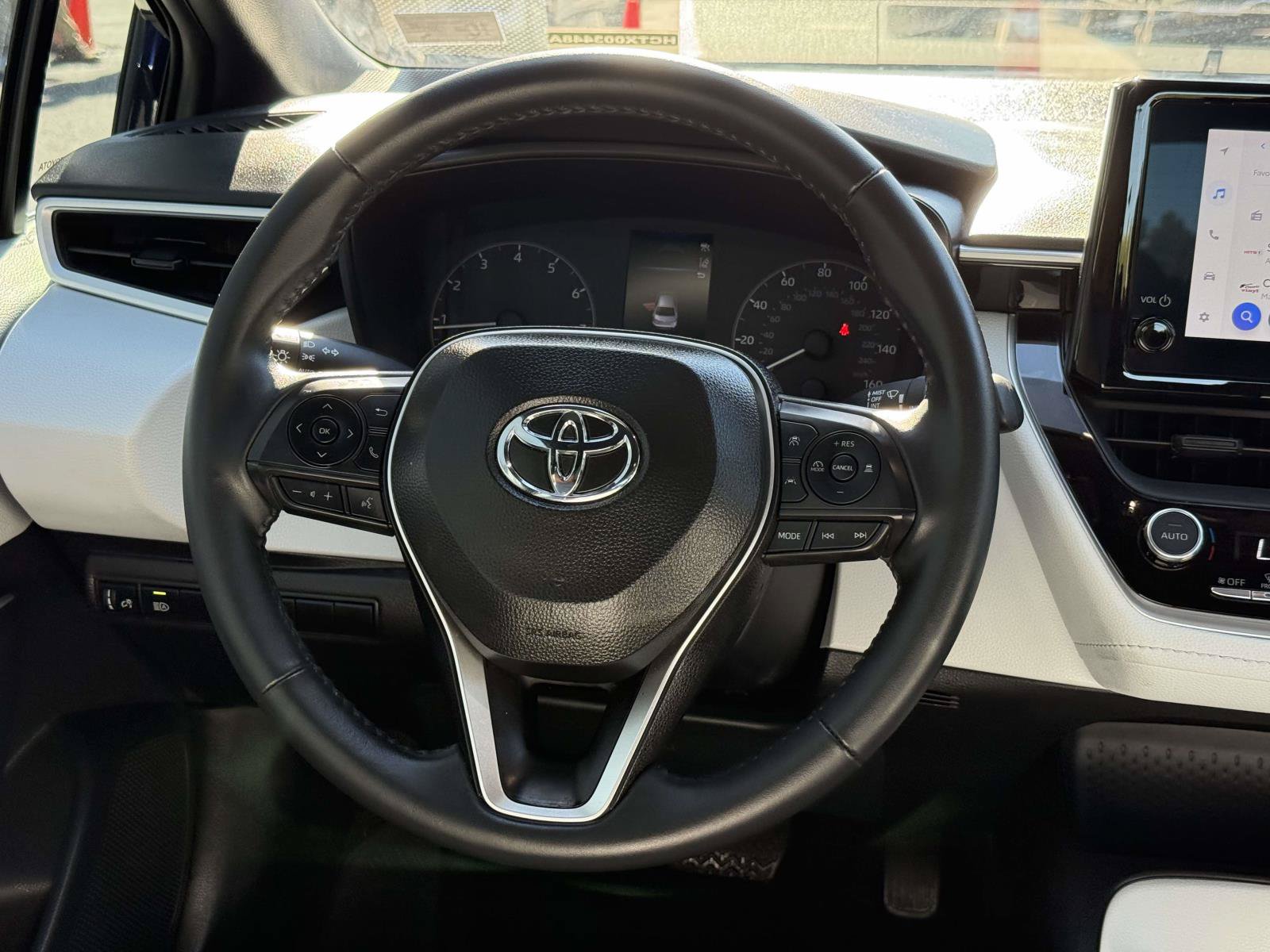 Used 2025 Toyota Corolla SE FWD image 9