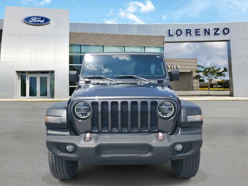 Used 2020 Jeep Wrangler Unlimited Sport image 2