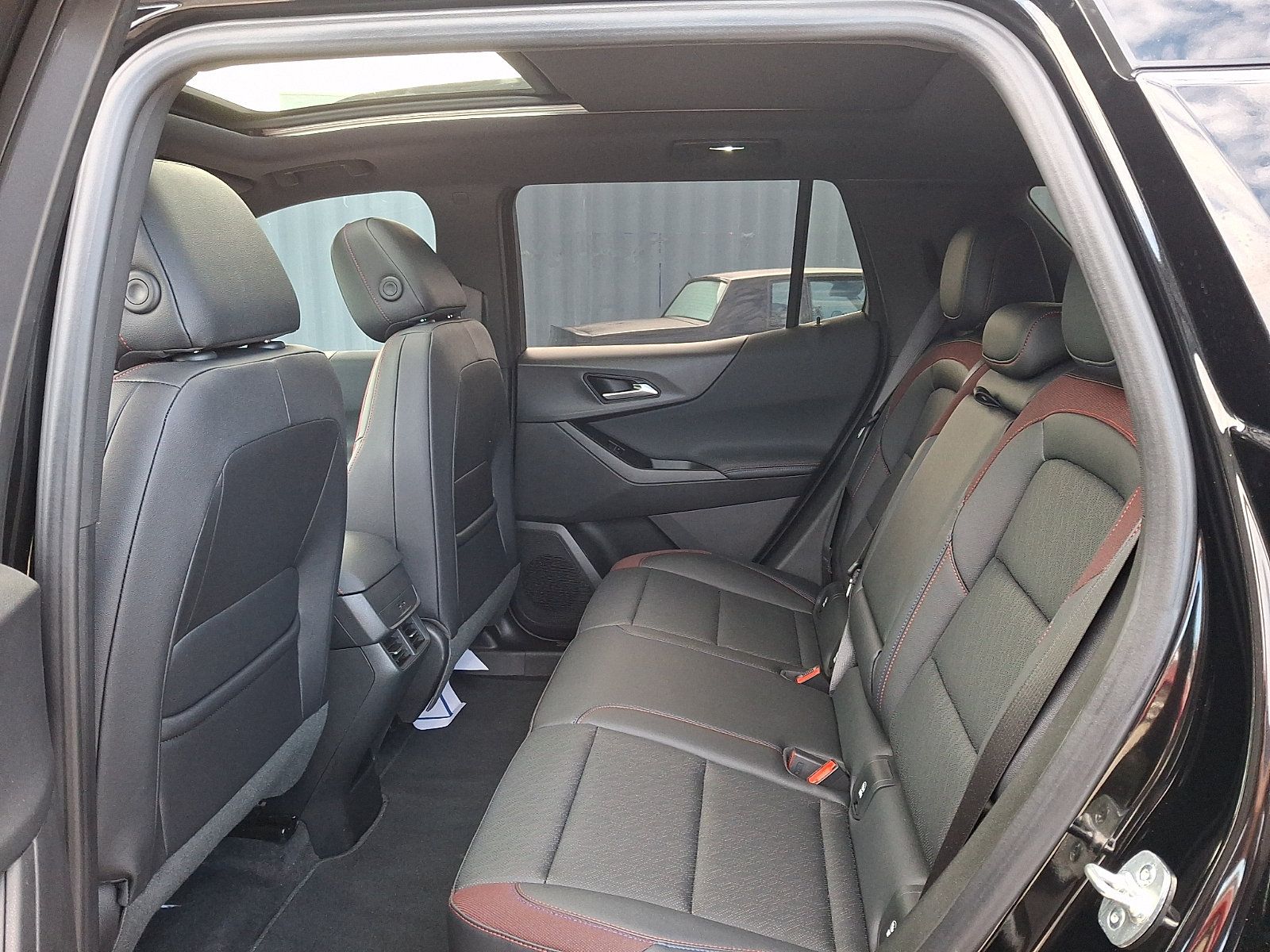 Used 2026 Chevrolet Equinox RS FWD image 10