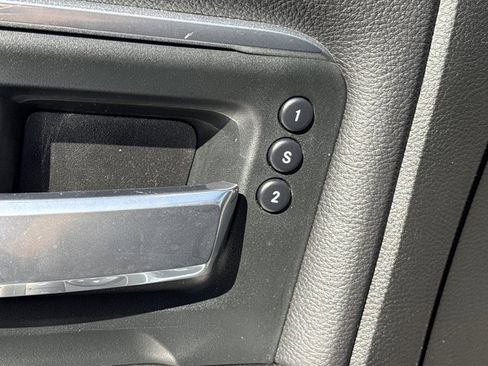 Used 2020 RAM 2500 Laramie w/ Night Edition image 25