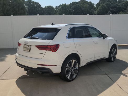 Used 2021 Audi Q3 2.0T Premium w/ Convenience Package AWD/4WD image 10