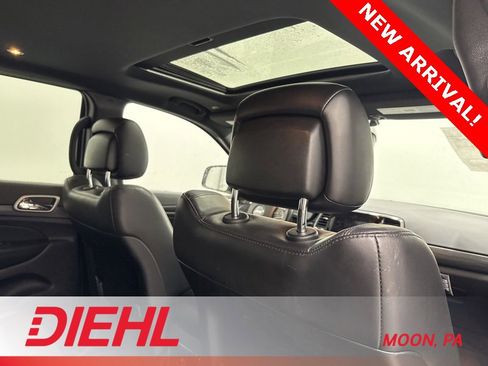 Used 2020 Jeep Grand Cherokee Altitude image 12