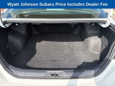 Used 2024 Nissan Altima 2.5 SR FWD image 28