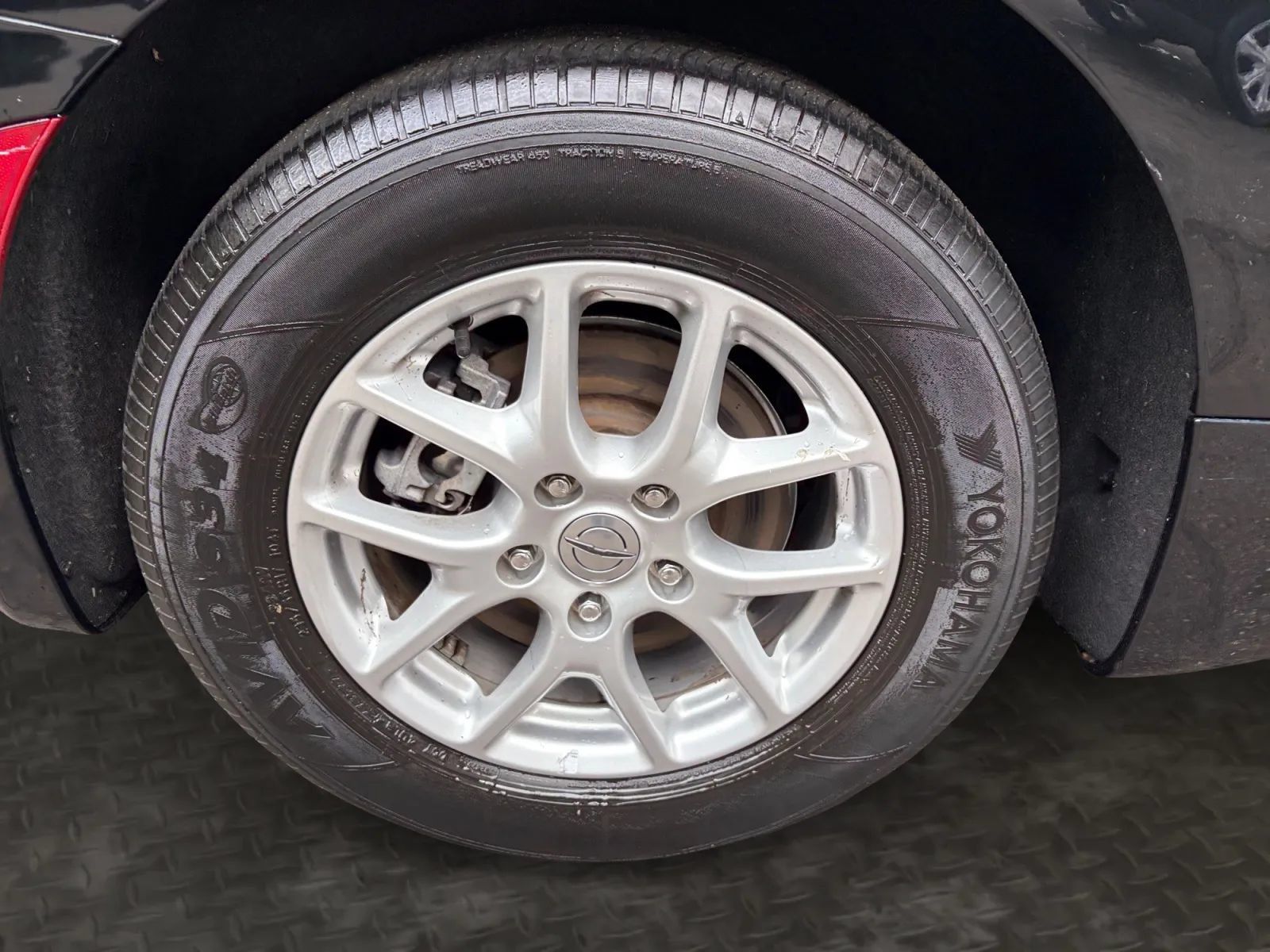 Used 2023 Chrysler Pacifica Touring-L FWD image 40