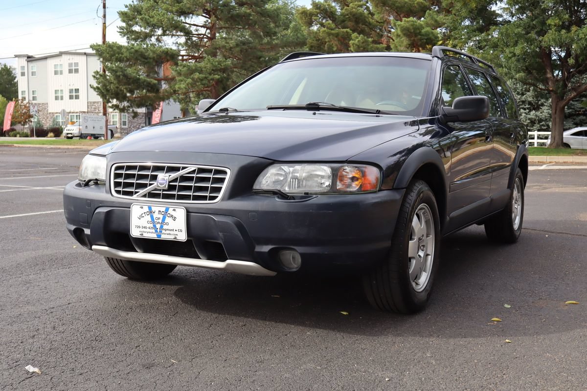 Used 2002 Volvo V70 Cross Country AWD/4WD image 11