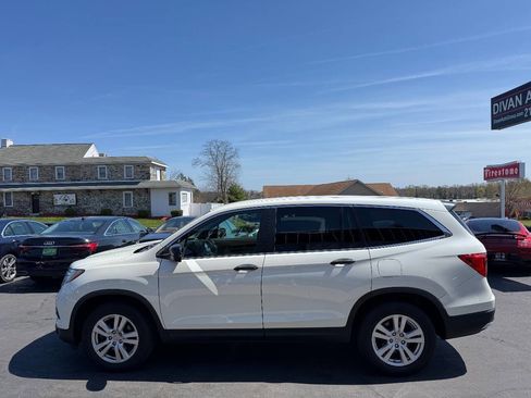 Used 2018 Honda Pilot LX image 4