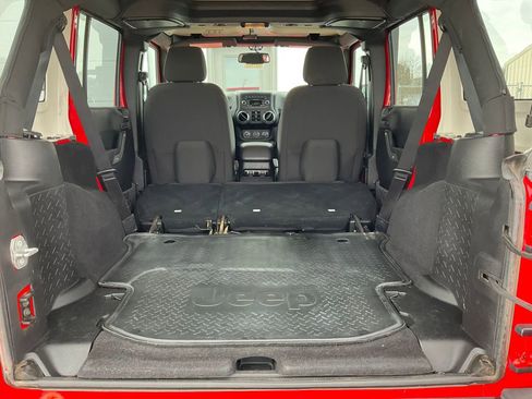 Used 2016 Jeep Wrangler Unlimited Sport w/ Quick Order Package 24S image 22