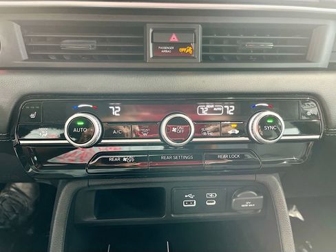 Used 2024 Honda Pilot EX-L image 15