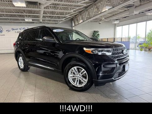 Used 2023 Ford Explorer XLT w/ Class IV Trailer Tow Package AWD/4WD image 2