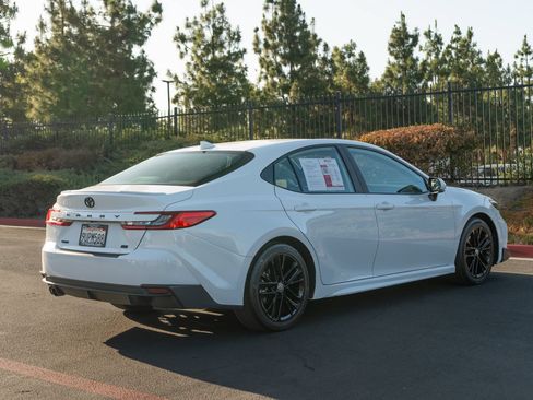 Used 2025 Toyota Camry SE w/ Multimedia Upgrade Package FWD image 12