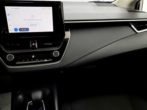 Used 2024 Toyota Corolla LE image 29