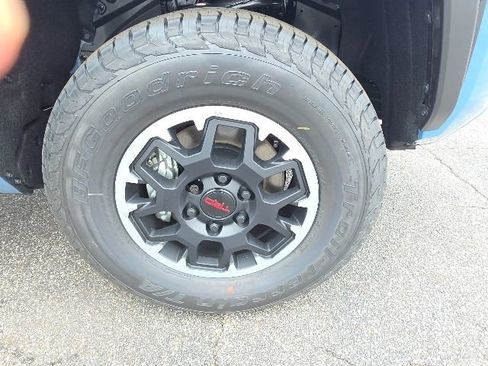 New 2026 Toyota Tacoma TRD Off-Road AWD/4WD image 11