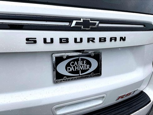 Used 2023 Chevrolet Suburban RST w/ Luxury Package AWD/4WD image 31