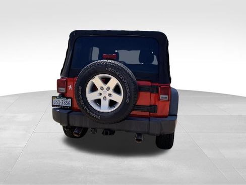 Used 2017 Jeep Wrangler Unlimited Sport w/ Connectivity Group AWD/4WD image 16