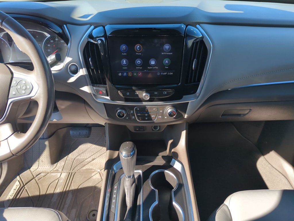 Used 2020 Chevrolet Traverse LT w/ LT Premium Package FWD image 24