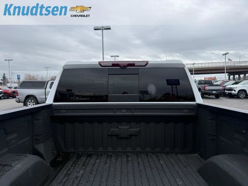 Used 2022 Chevrolet Silverado 1500 LTZ w/ LTZ Premium Package image 15