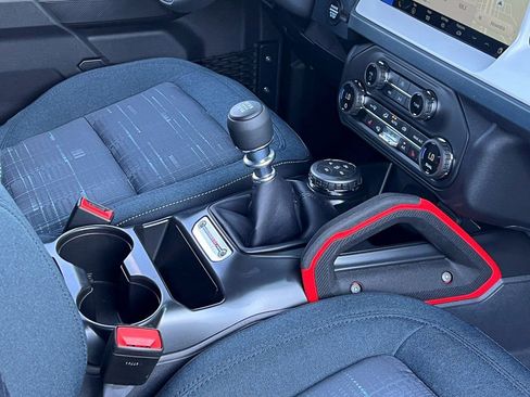 Used 2025 Ford Bronco Heritage Edition image 10