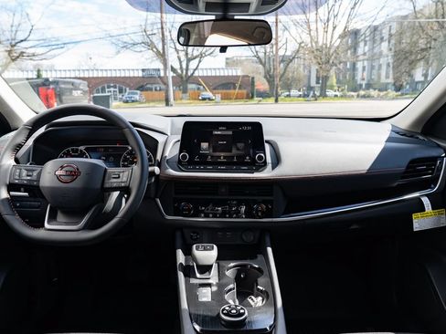 New 2026 Nissan Rogue SV AWD/4WD image 9