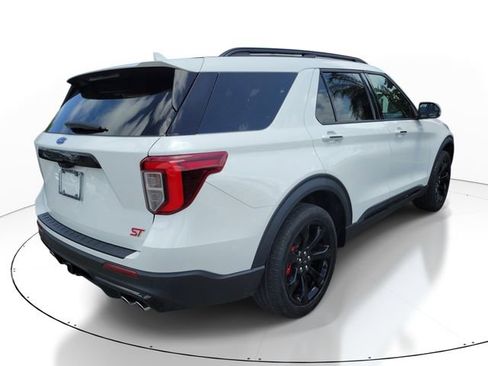 Used 2023 Ford Explorer ST w/ Equipment Group 401A AWD/4WD image 2
