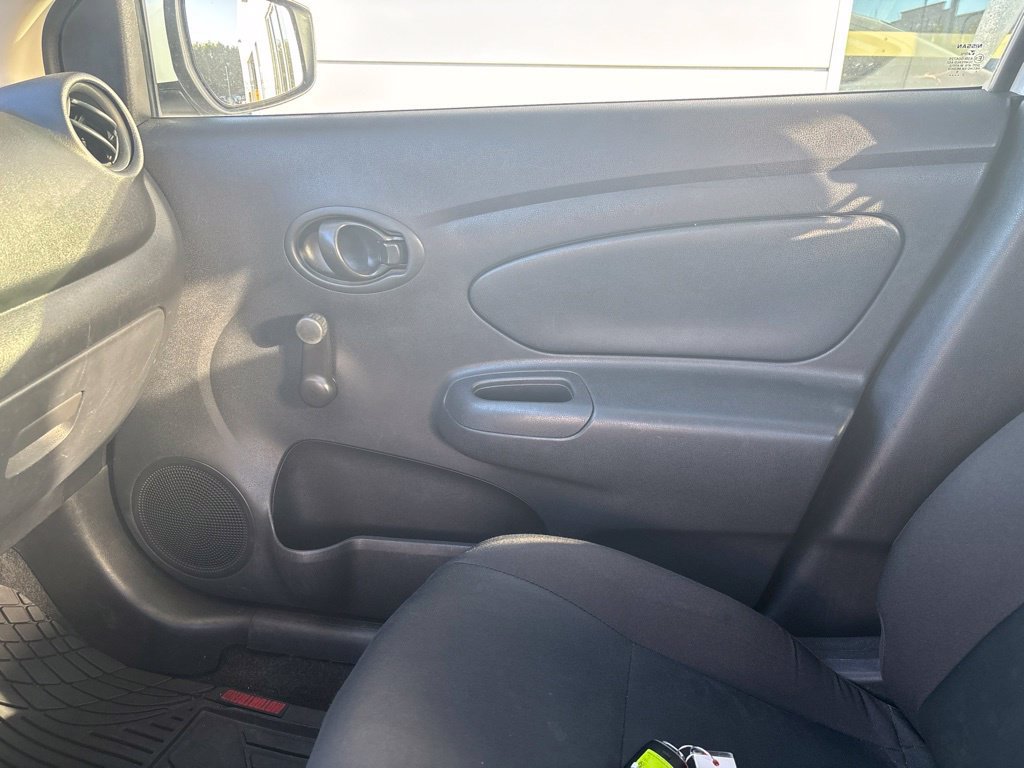Used 2018 Nissan Versa S Plus FWD image 3
