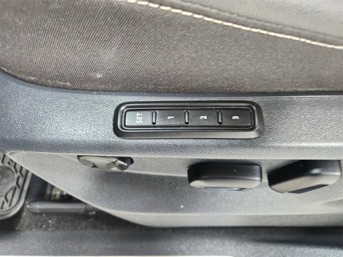 Used 2024 Volkswagen Tiguan SEL R-Line image 21