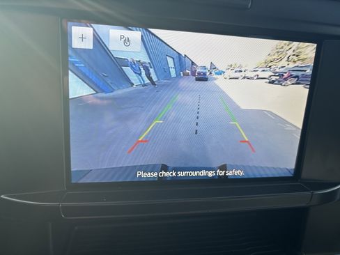 Used 2025 Ford F350 XL w/ XL Chrome Package image 27