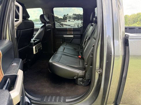 Used 2020 Ford F150 Lariat RWD image 14