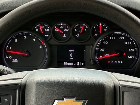 Certified 2022 Chevrolet Silverado 2500 W/T w/ WT Convenience Package AWD/4WD image 15