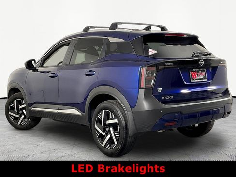 Used 2026 Nissan Kicks SV w/ Charging Package FWD image 4
