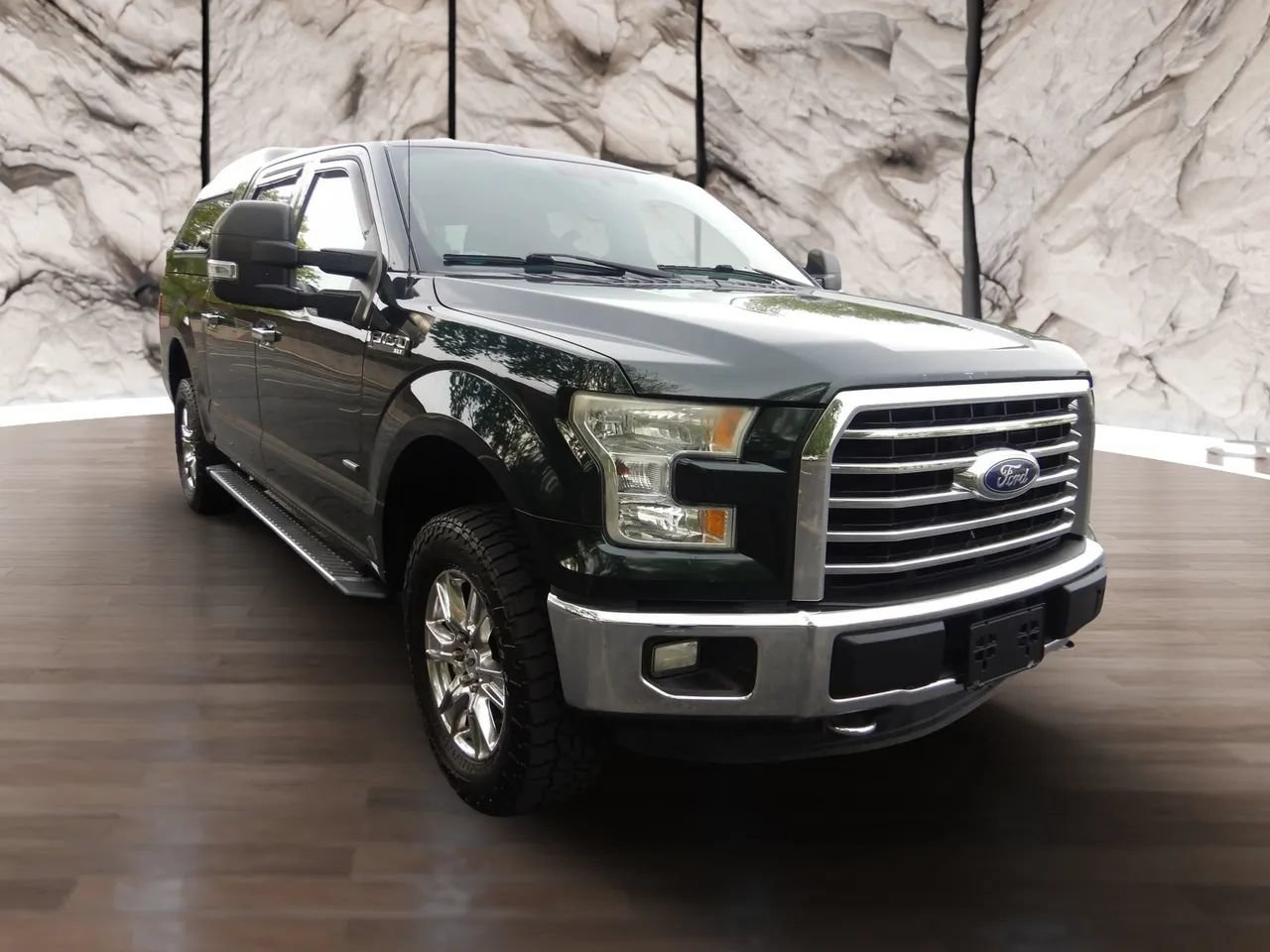 Used 2015 Ford F150 XLT w/ Equipment Group 302A Luxury AWD/4WD image 4