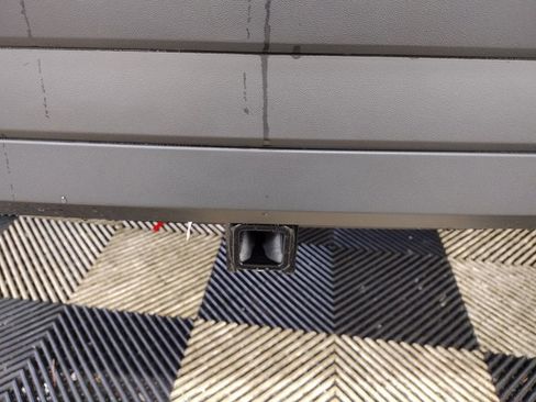 New 2026 Volkswagen ID.4 Pro image 15