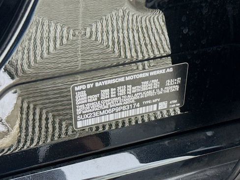 Used 2023 BMW X7 xDrive40i w/ M Sport Package image 34