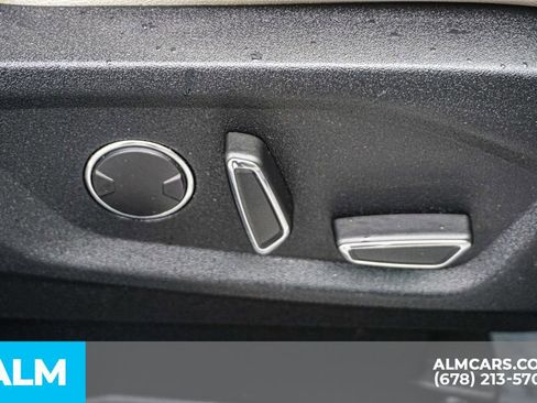 Used 2019 Ford Edge Titanium w/ Cold Weather Package image 57