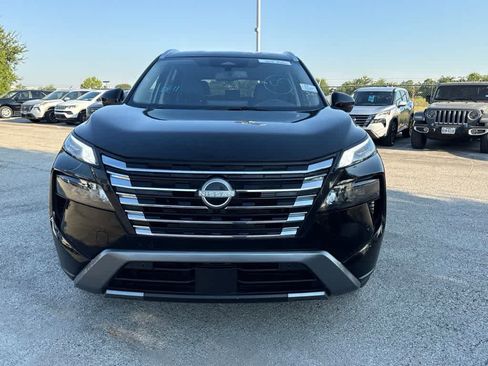 Used 2026 Nissan Rogue SL FWD image 8