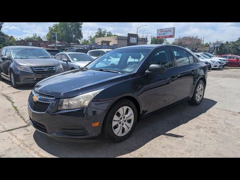 Used 2014 Chevrolet Cruze LS FWD image 1