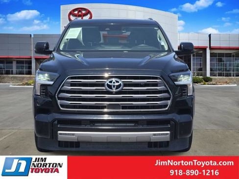 Used 2023 Toyota Sequoia Limited w/ Tow Technology Package AWD/4WD image 2
