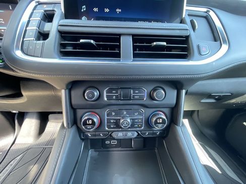 Used 2024 Chevrolet Tahoe Z71 w/ Luxury Package AWD/4WD image 36