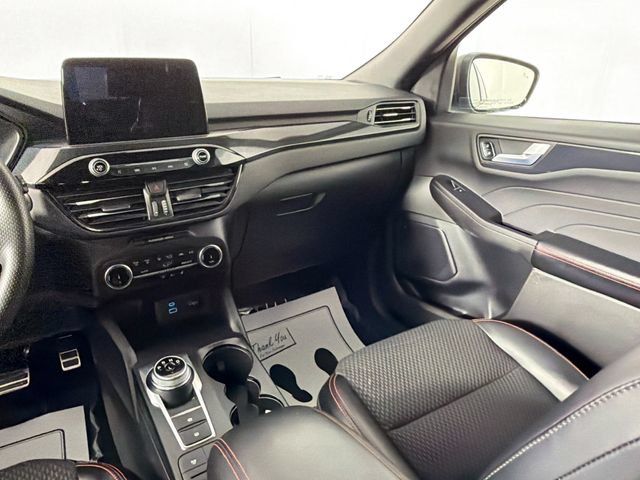 Used 2023 Ford Escape ST-Line w/ Equipment Group 301A AWD/4WD image 22