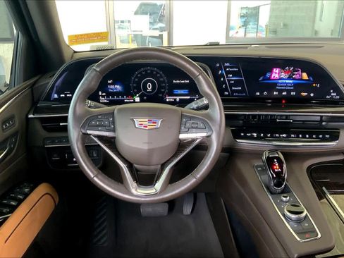 Used 2022 Cadillac Escalade Sport w/ Touring Package image 5