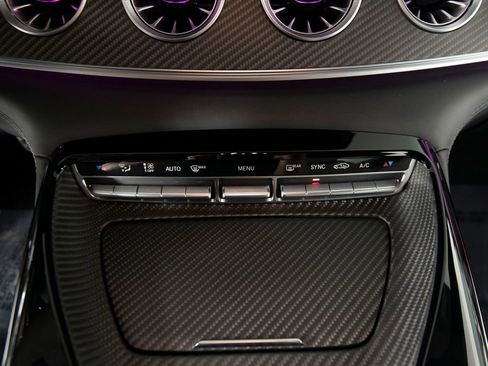 Used 2024 Mercedes-Benz AMG GT 63 image 29