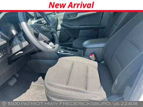 Used 2025 Ford Escape Active AWD/4WD image 4