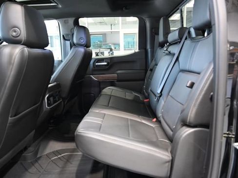 Used 2021 Chevrolet Silverado 1500 High Country w/ Technology Package image 12