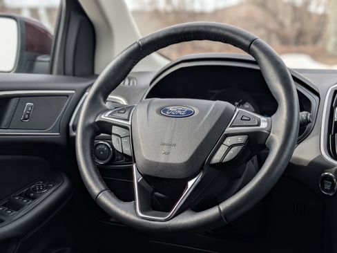 Used 2022 Ford Edge SEL w/ Convenience Package image 14