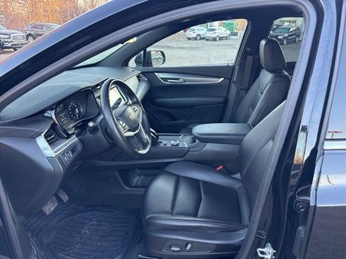 Used 2024 Cadillac XT5 Luxury image 9