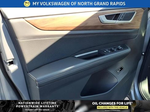 New 2026 Volkswagen Atlas SE image 4