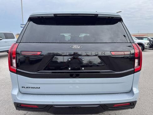New 2025 Ford Expedition Platinum w/ Stealth Performance Package AWD/4WD image 6