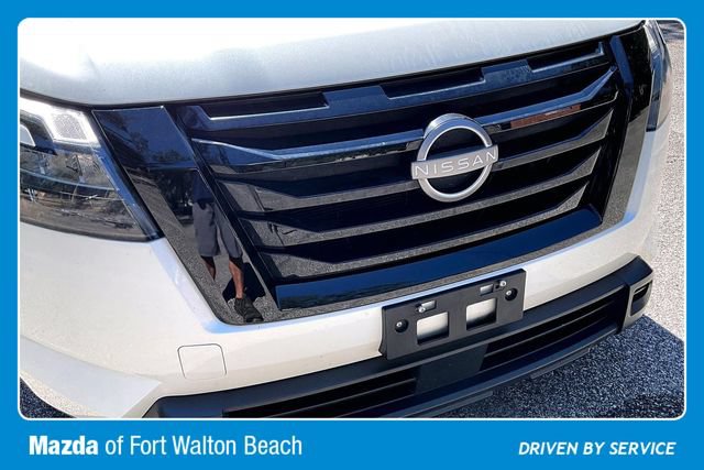 Used 2024 Nissan Pathfinder SV AWD/4WD image 32