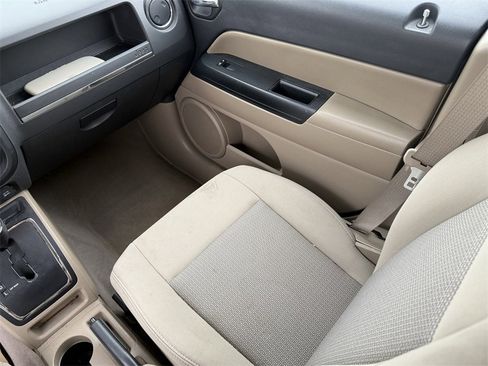 Used 2010 Jeep Patriot Sport image 24